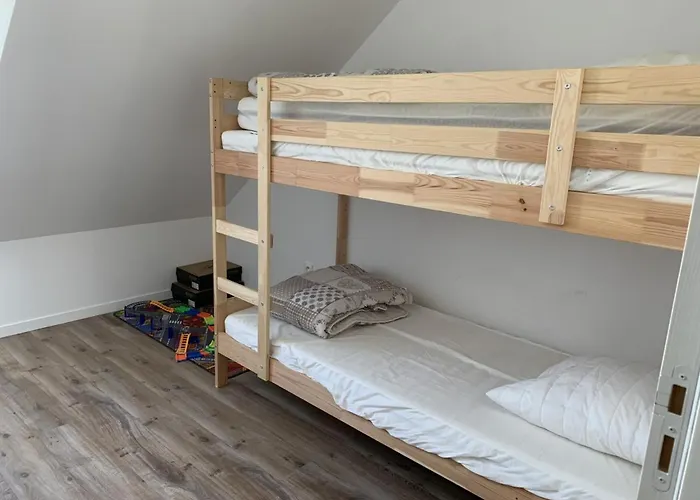 Charmante Maisonnette Proche De La Avec Jardin, Parking, Et Toutes Commodites A Quend-plage - Fr-1-482-73 Holiday home *