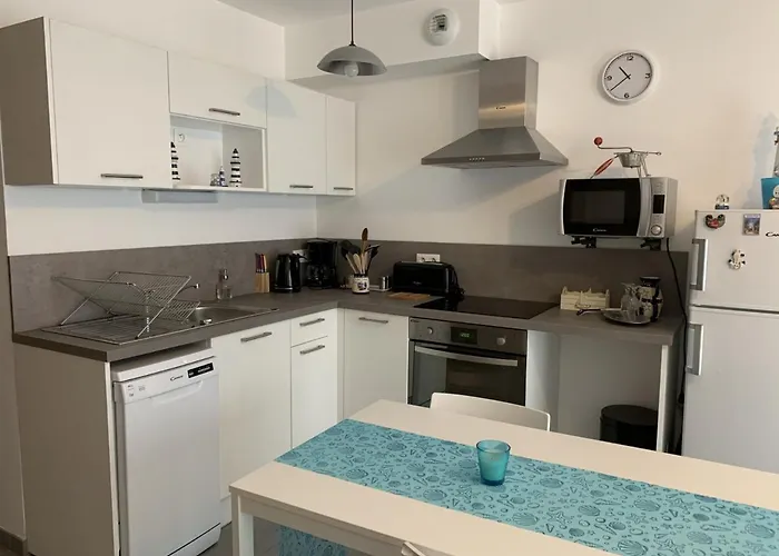 Charmante Maisonnette Proche De La Avec Jardin, Parking, Et Toutes Commodites A Quend-plage - Fr-1-482-73 Holiday home *